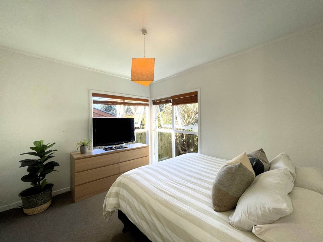 96 Riddell Road, Glendowie, Auckland - Carousel 2