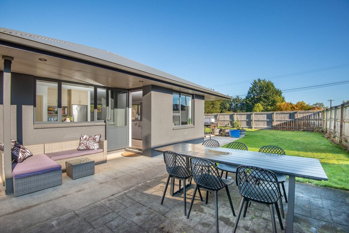1 White Hart Lane, Mosgiel, Mosgiel - Carousel 1