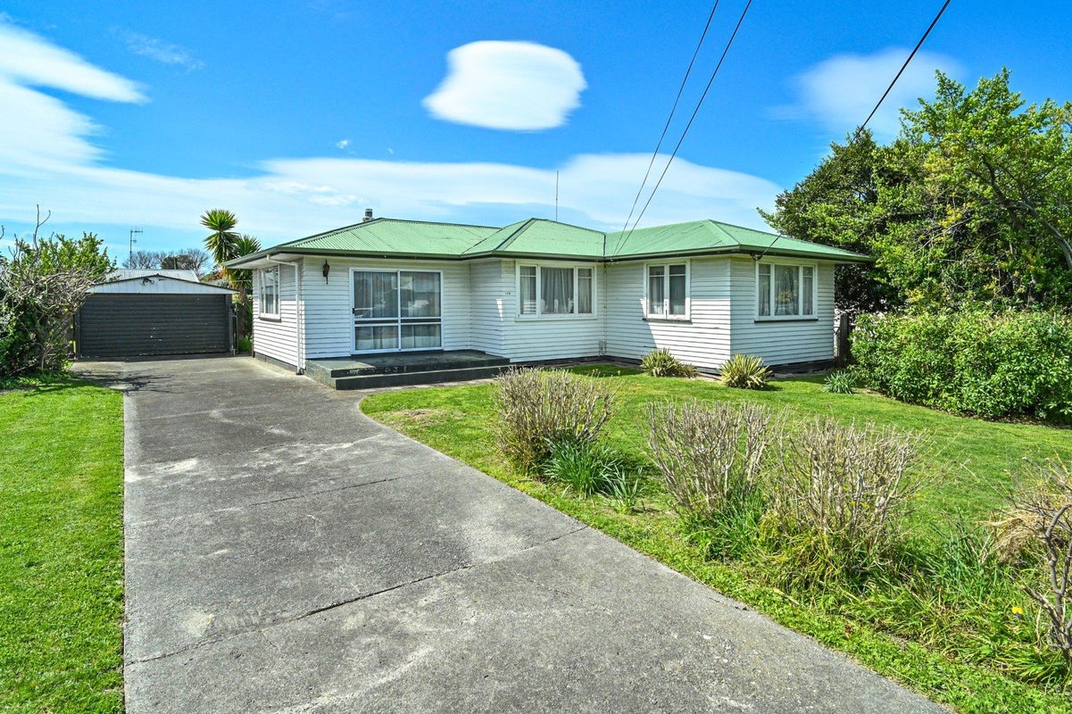 110 Warwick Road, Mayfair, Hastings - Carousel 13