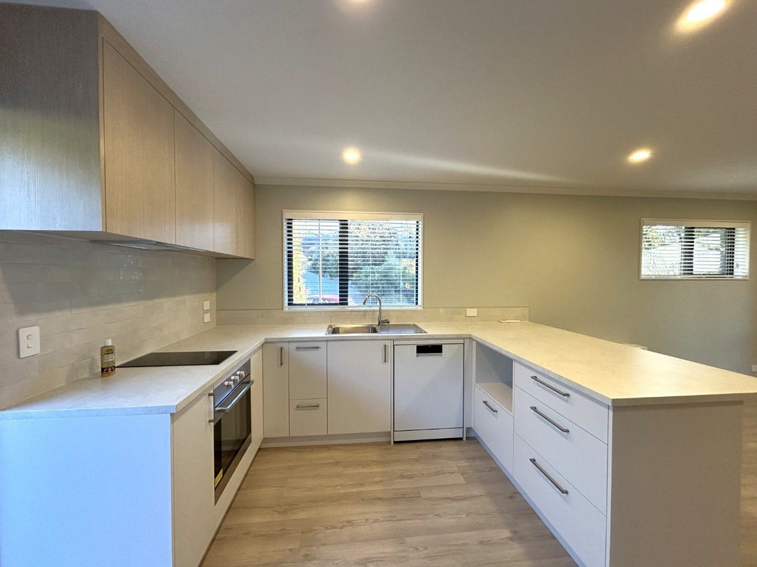 6 Lionel Place, Mapua - Carousel 1