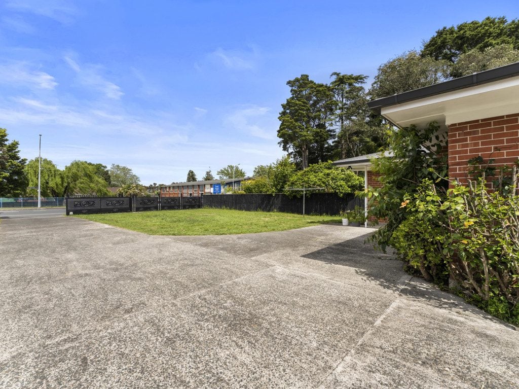 341 Great South Road, Papakura, Papakura - Carousel 6