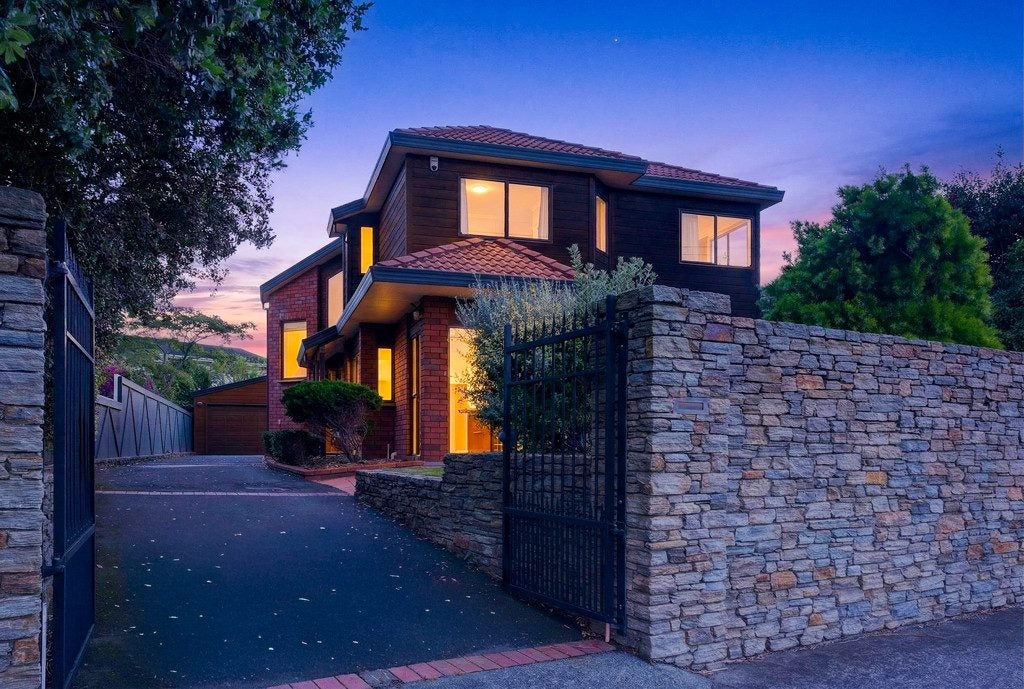 47 Mabey Road, Avalon, Lower Hutt - Carousel 1
