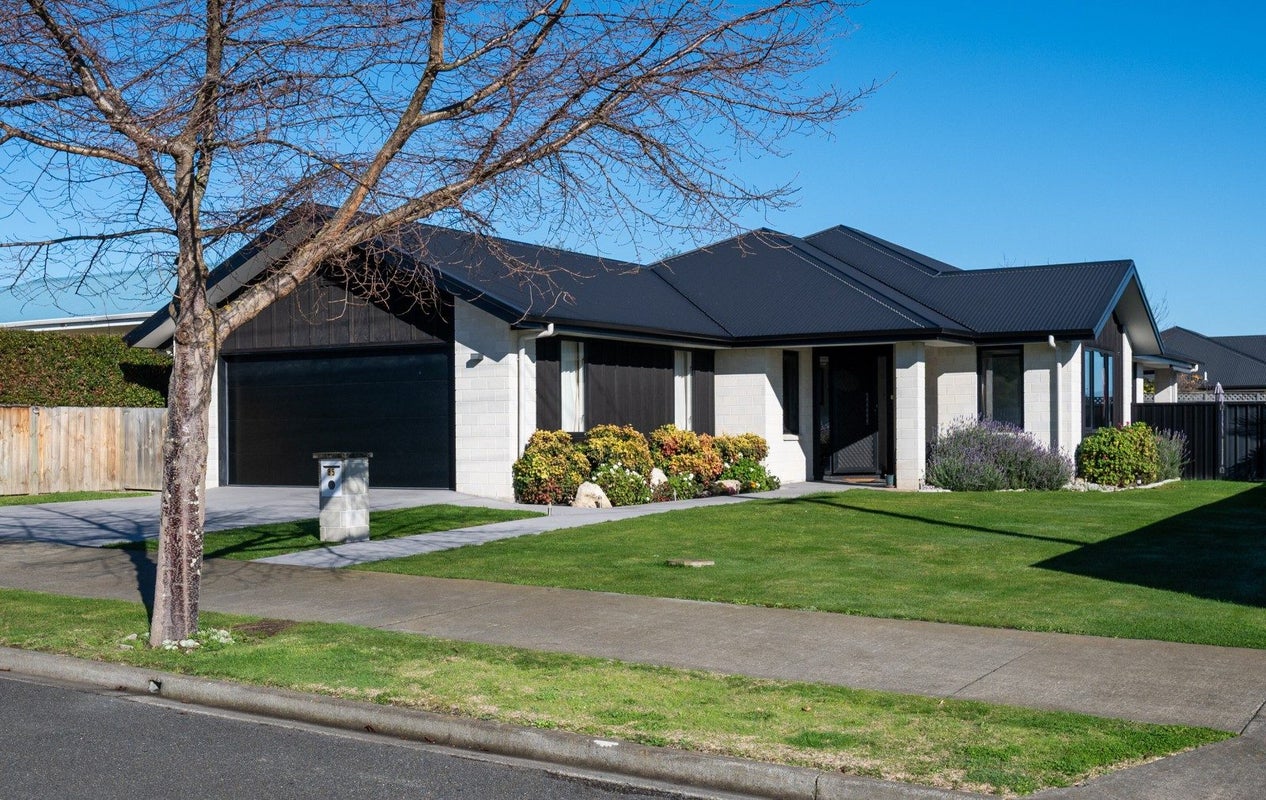 85 Arataki Road, Havelock North, Hastings, Hawke's Bay - Carousel 1