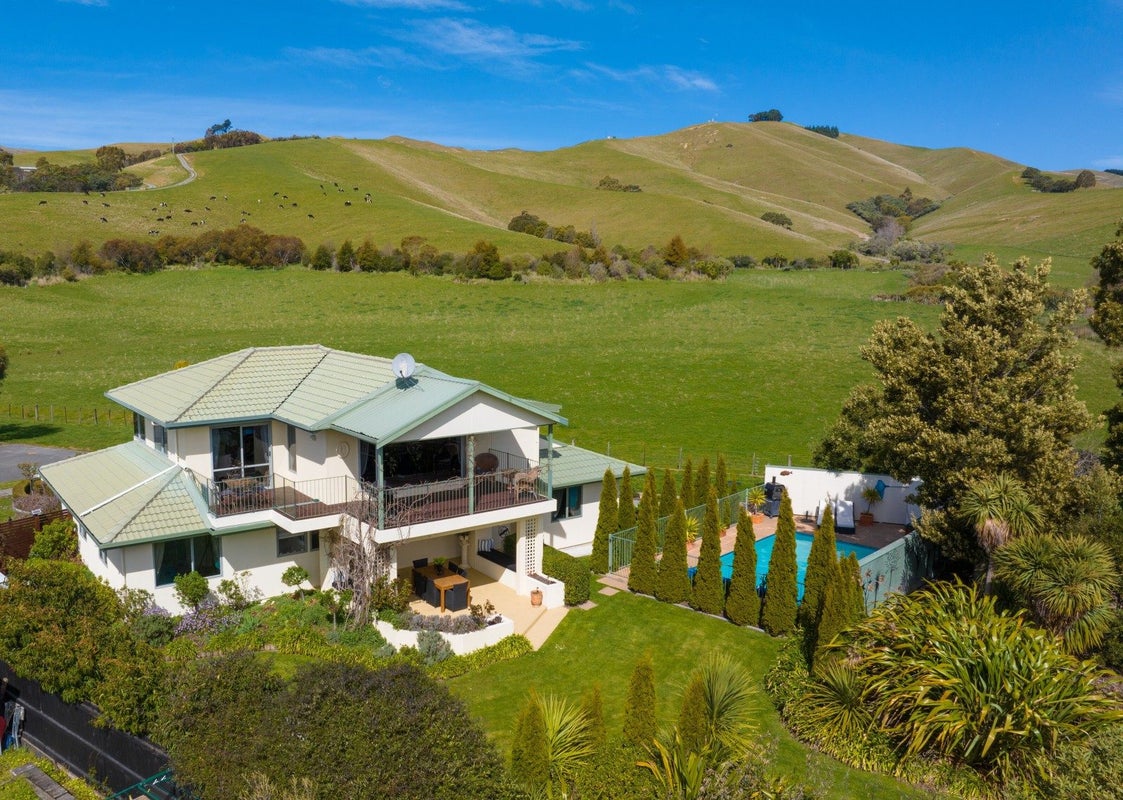 32 Solway Drive, Witherlea, Blenheim - Carousel 1