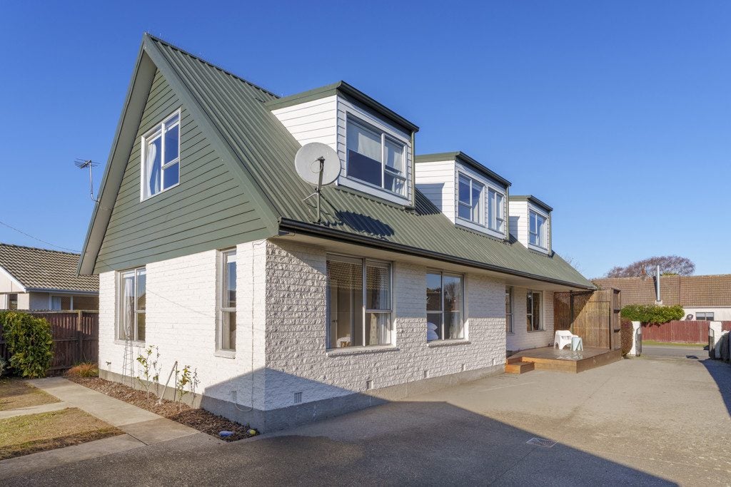 33 Gibson Drive, Hornby, Christchurch - Carousel 1