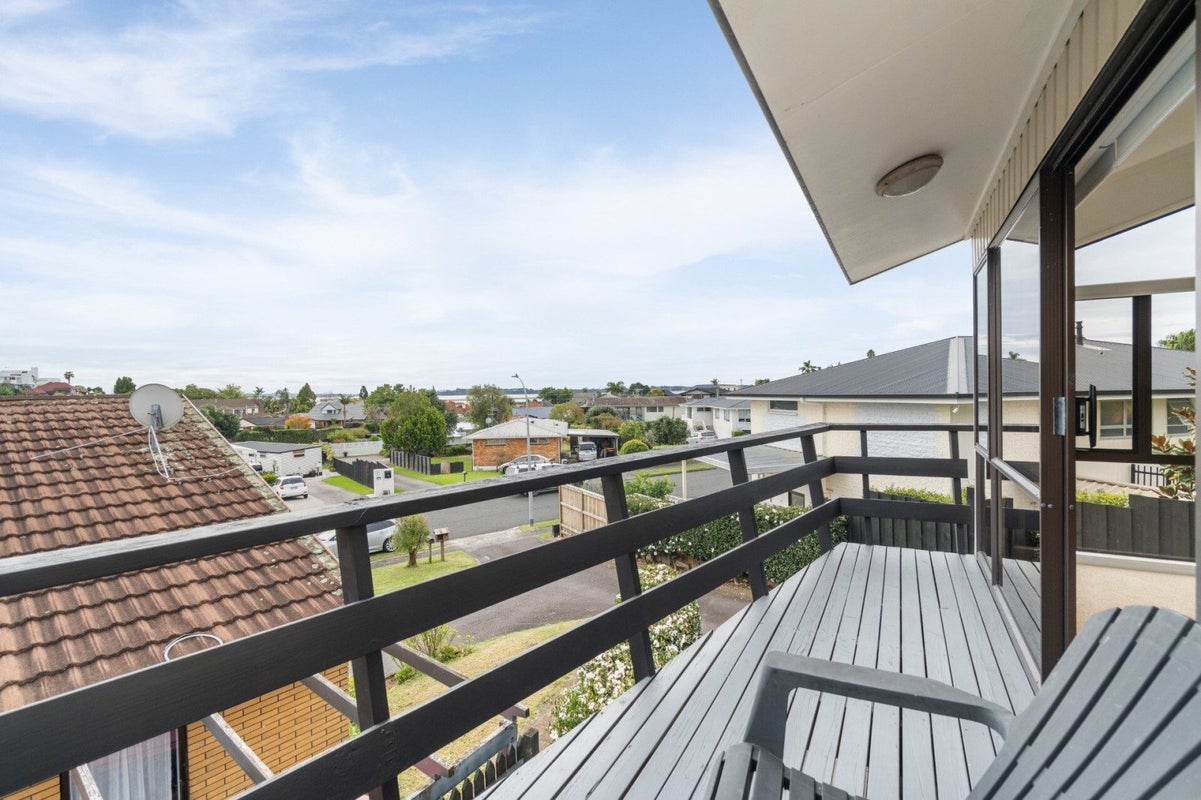 48 Eaton Crescent, Matua, Tauranga - Carousel 2