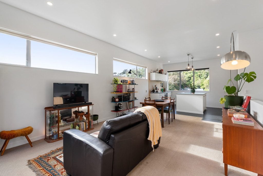 9 Tiketike Way, Brooklyn, Wellington - Carousel 2