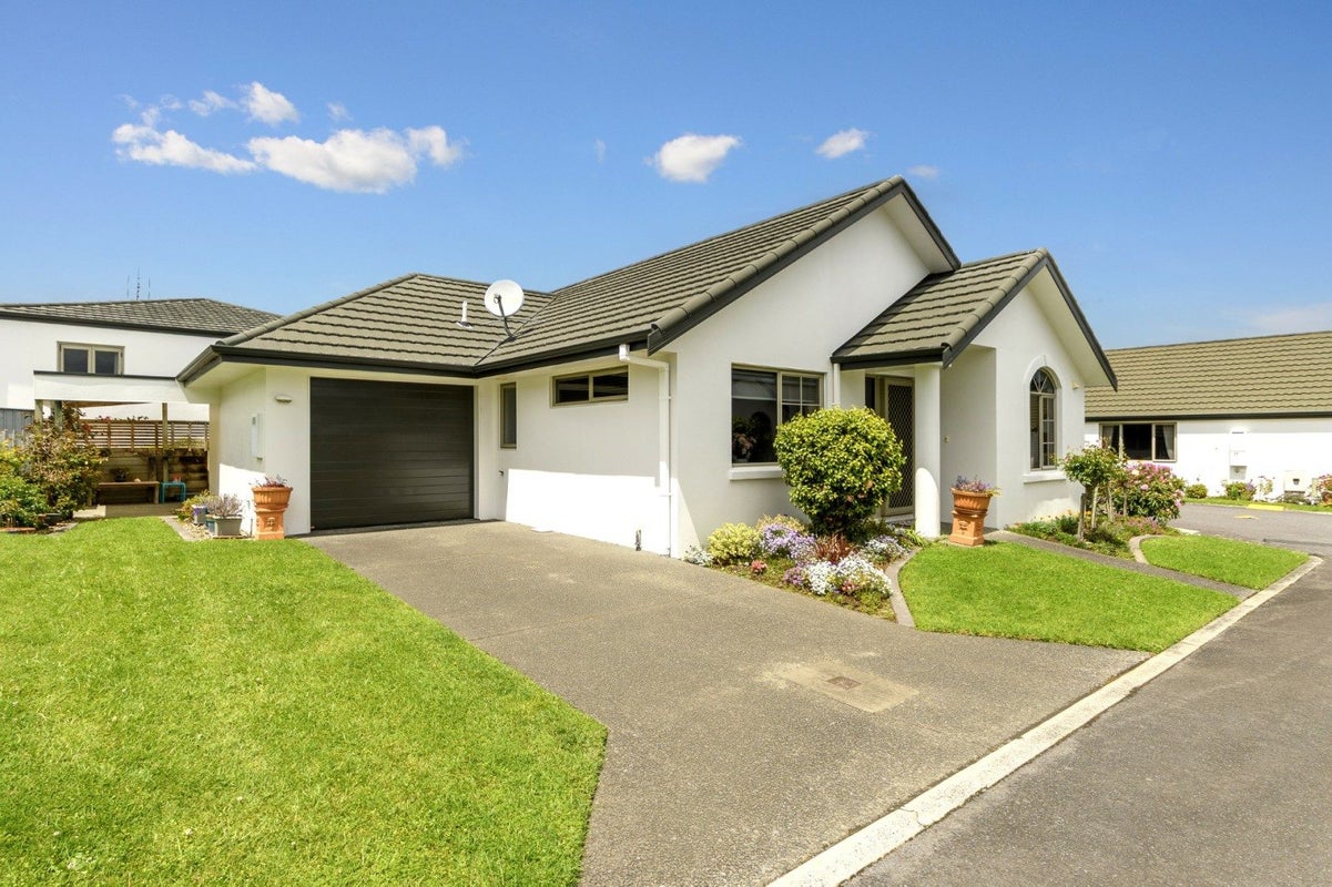 38/22 Pyes Pa Road, Pyes Pa, Tauranga - Carousel 1