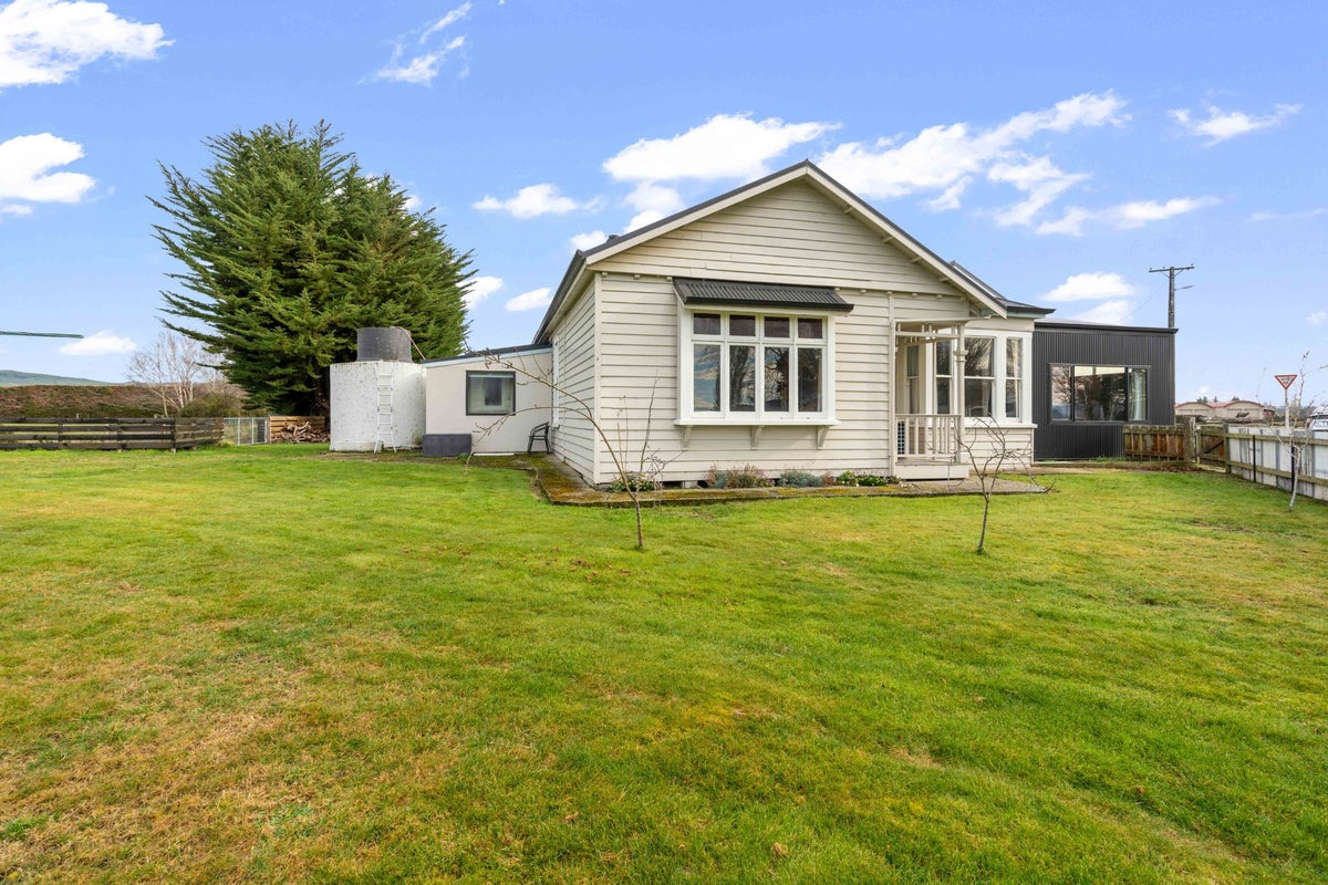 1561 Waimea Highway, Mandeville, Gore - Carousel 1