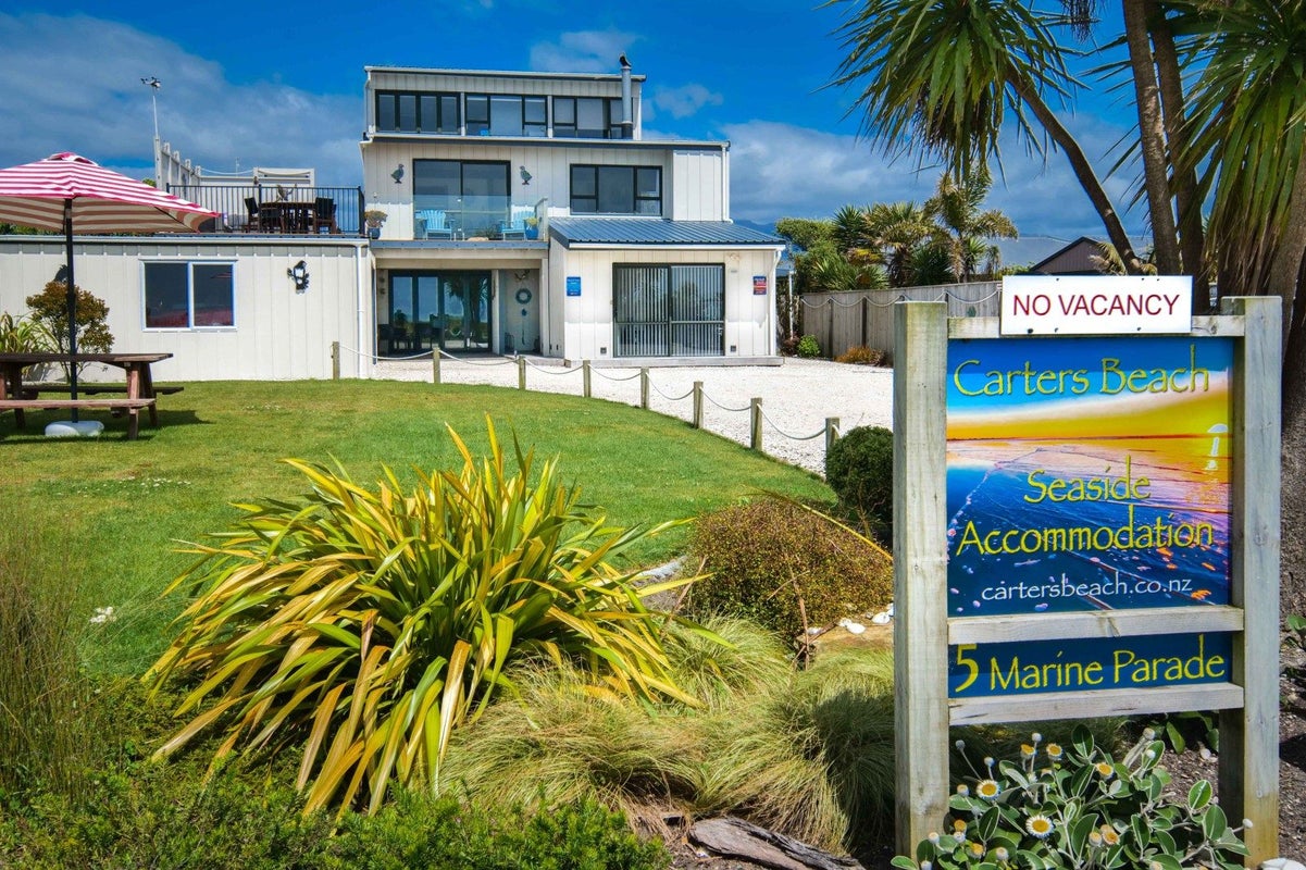 5 Marine Parade, Carters Beach, Westport - Carousel 1
