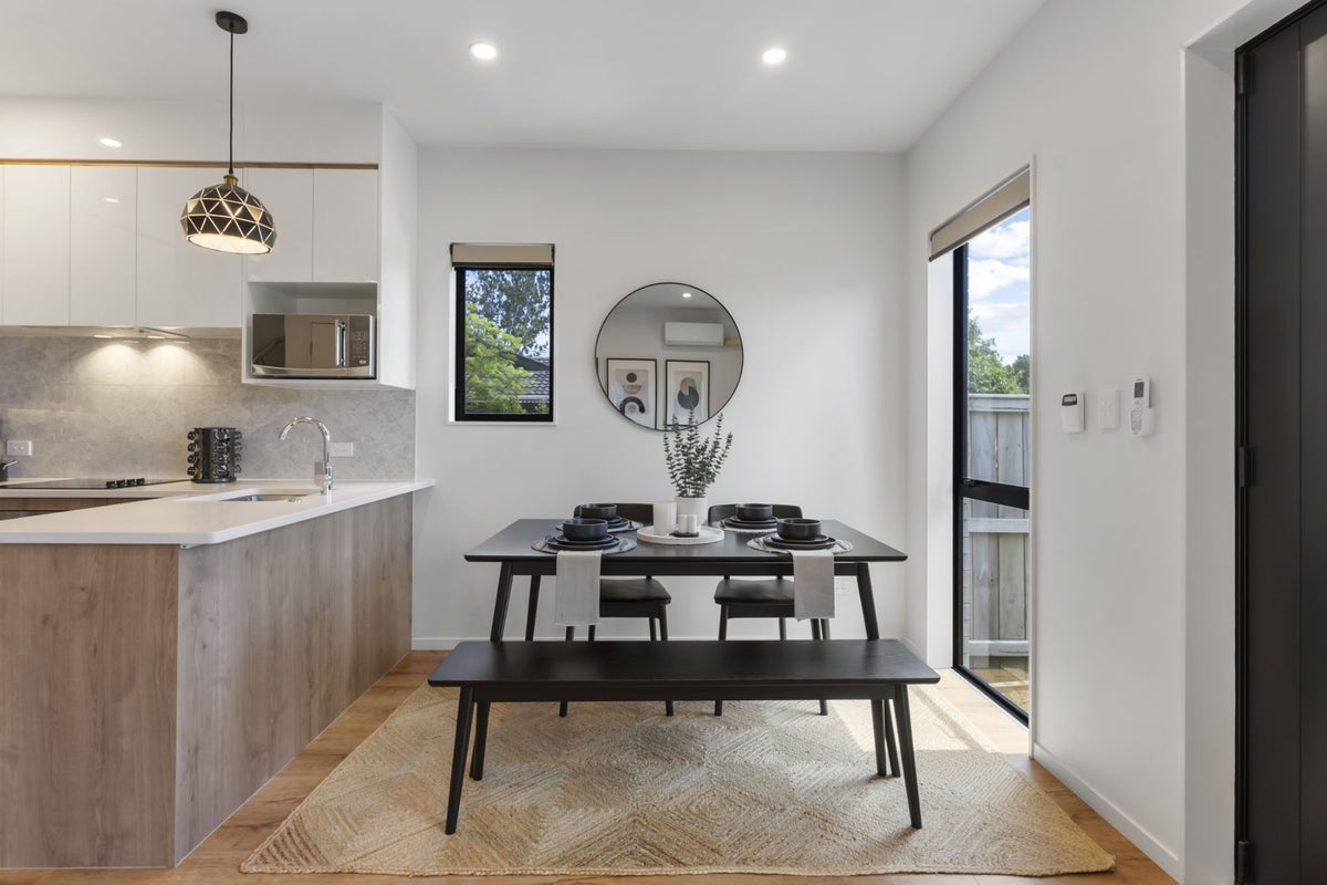 1/9 Schnapper Rock Road, Greenhithe, Auckland - Carousel 2