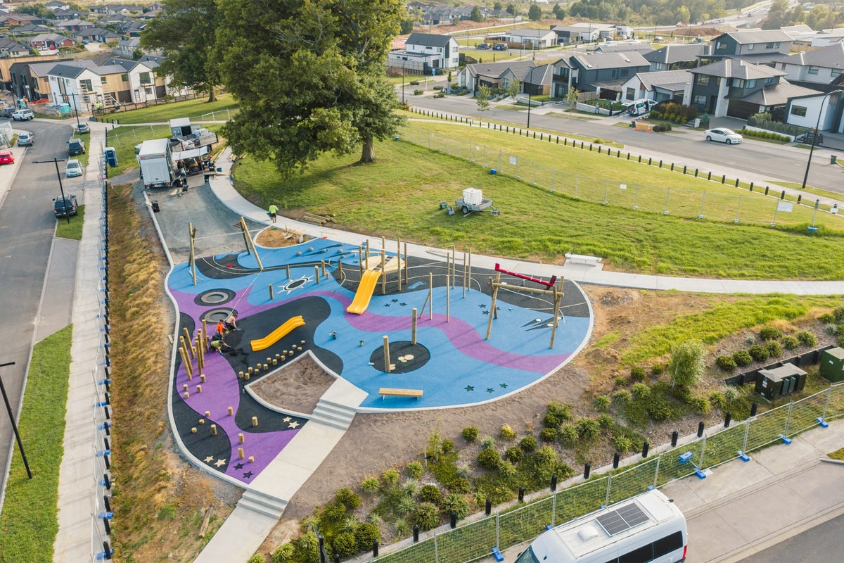 2/8 Lumino Terrace, Peacocke, Hamilton - Carousel 19