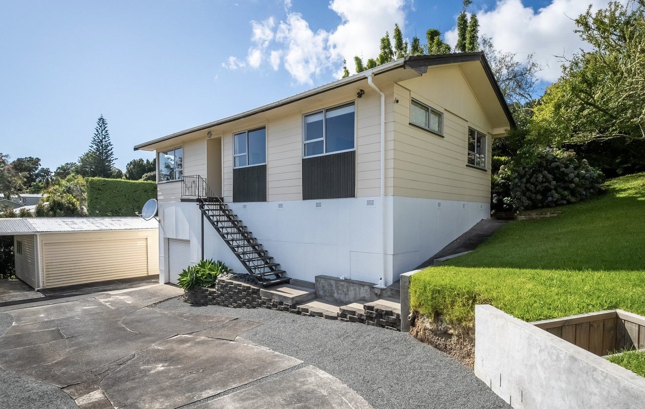 50 Awaruku Road, Torbay, Auckland - Carousel 1