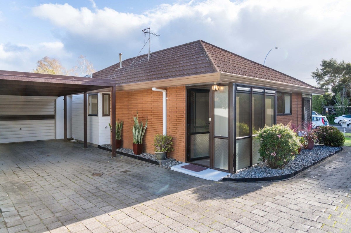 82A Edgecumbe Road, Tauranga, Tauranga - Carousel 1