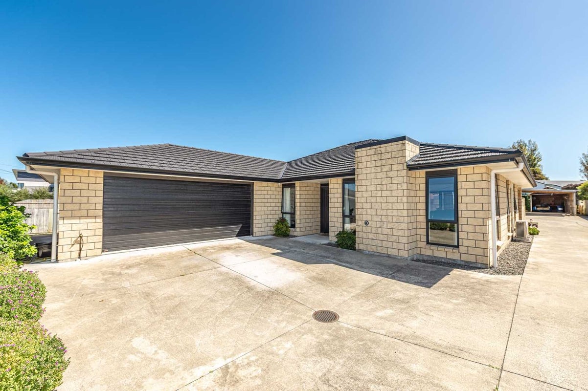15 Jackson Street, College Estate, Whanganui - Carousel 2