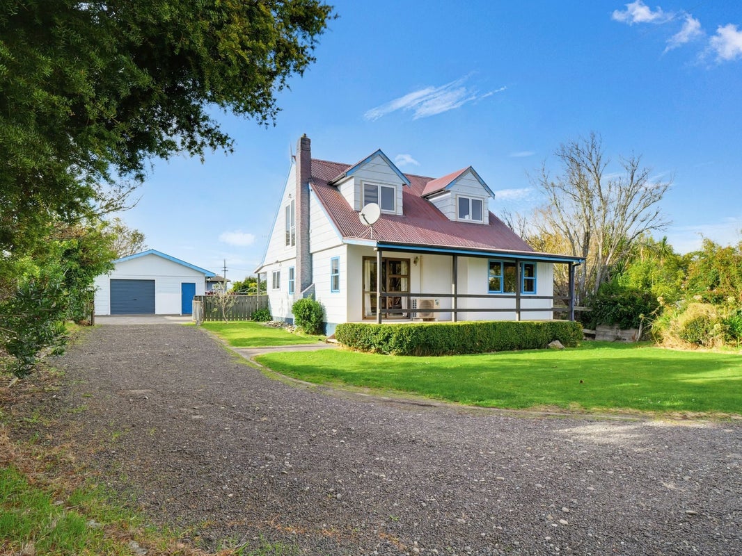 22 Waitere Street, Marton, Marton - Carousel 1