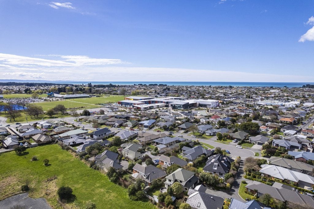 56 Blue Gum Place, New Brighton, Christchurch - Carousel 17