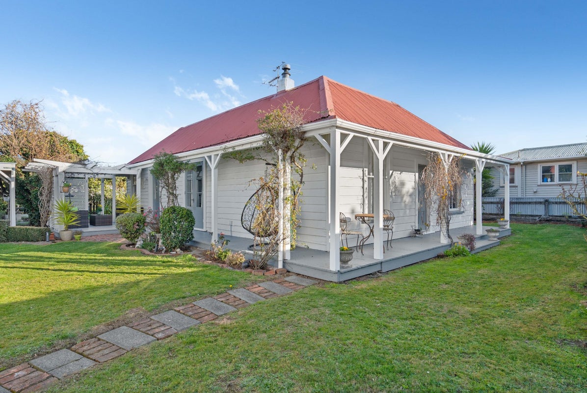 4 Solway Street, Solway, Masterton - Carousel 24