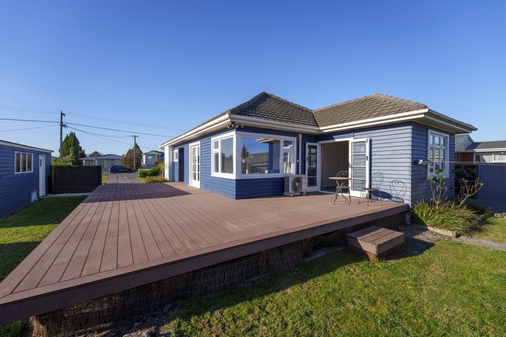 70 Neill Street, Hornby, Christchurch - Carousel 1