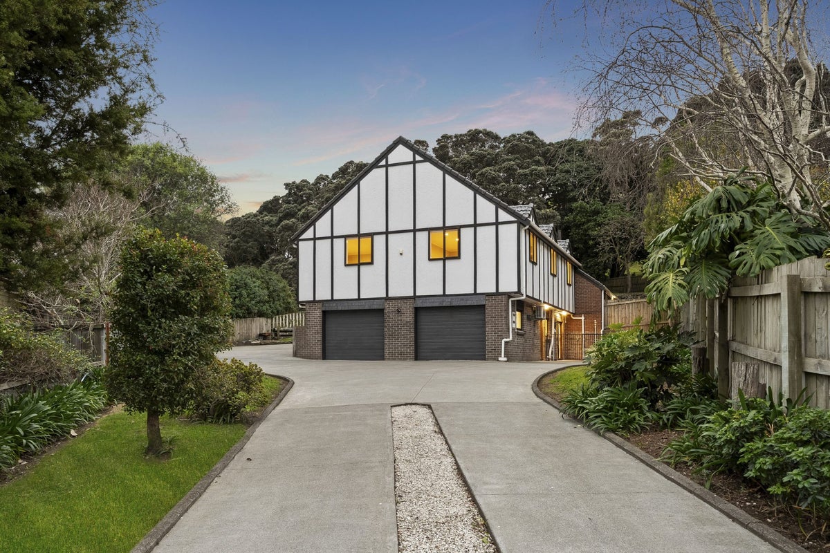 149A Wallace Road, Mangere Bridge, Auckland - Carousel 1