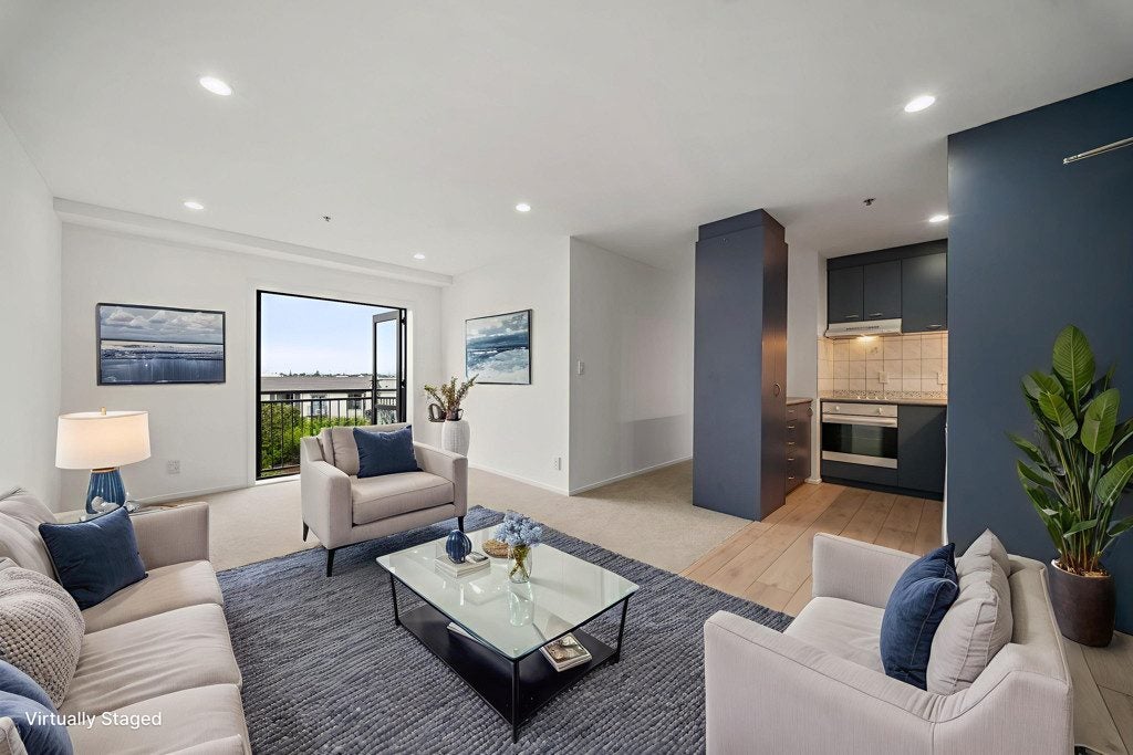 3F/10 Crown Lynn Place, New Lynn, Auckland - Carousel 2