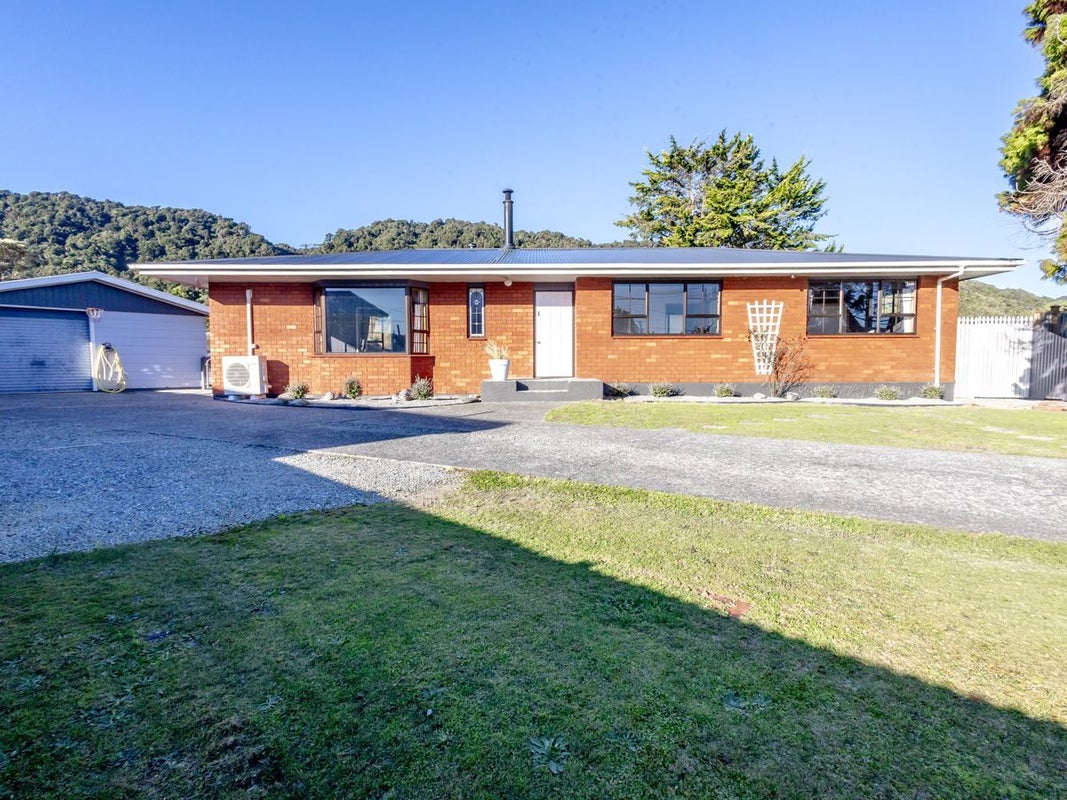 5 Mitchell Place, Cobden, Greymouth - Carousel 1