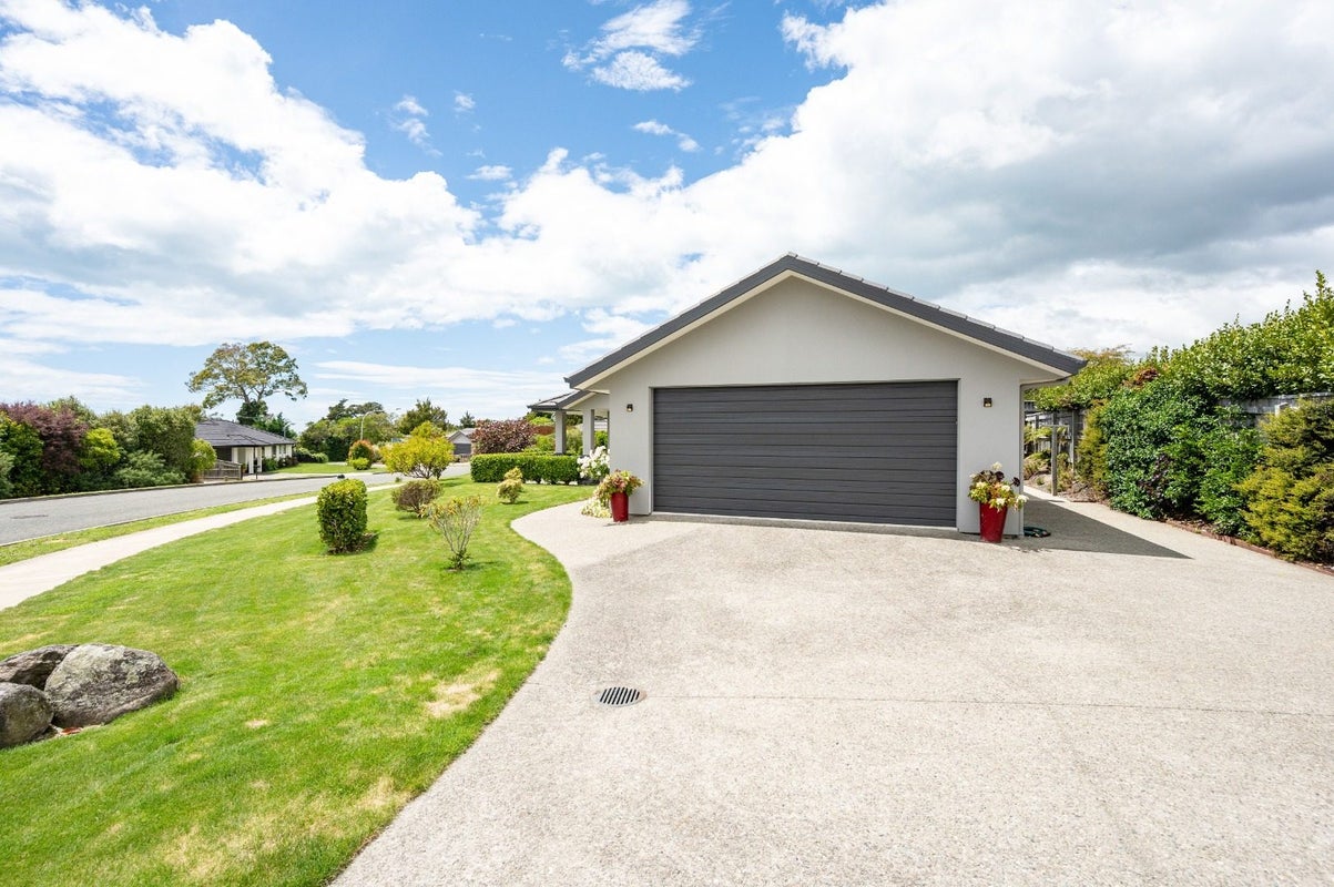 11 Les Wakefield Road, Mapua, Mapua - Carousel 2