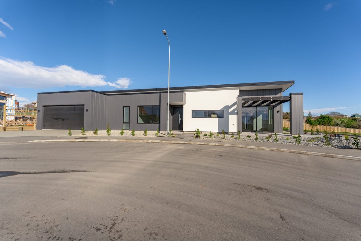 9 Mahara Place, Maori Hill, Timaru - Carousel 2