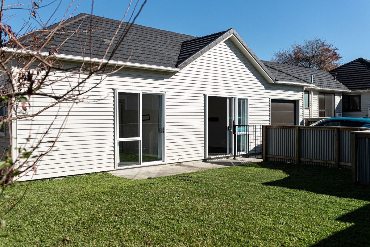 112A Fairfield Road, Fairfield, Hamilton - Carousel 1