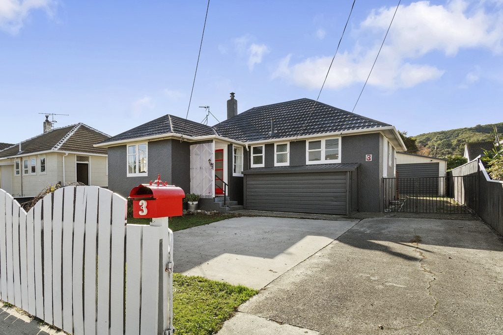 3 Butler Street, Naenae, Lower Hutt - Carousel 1
