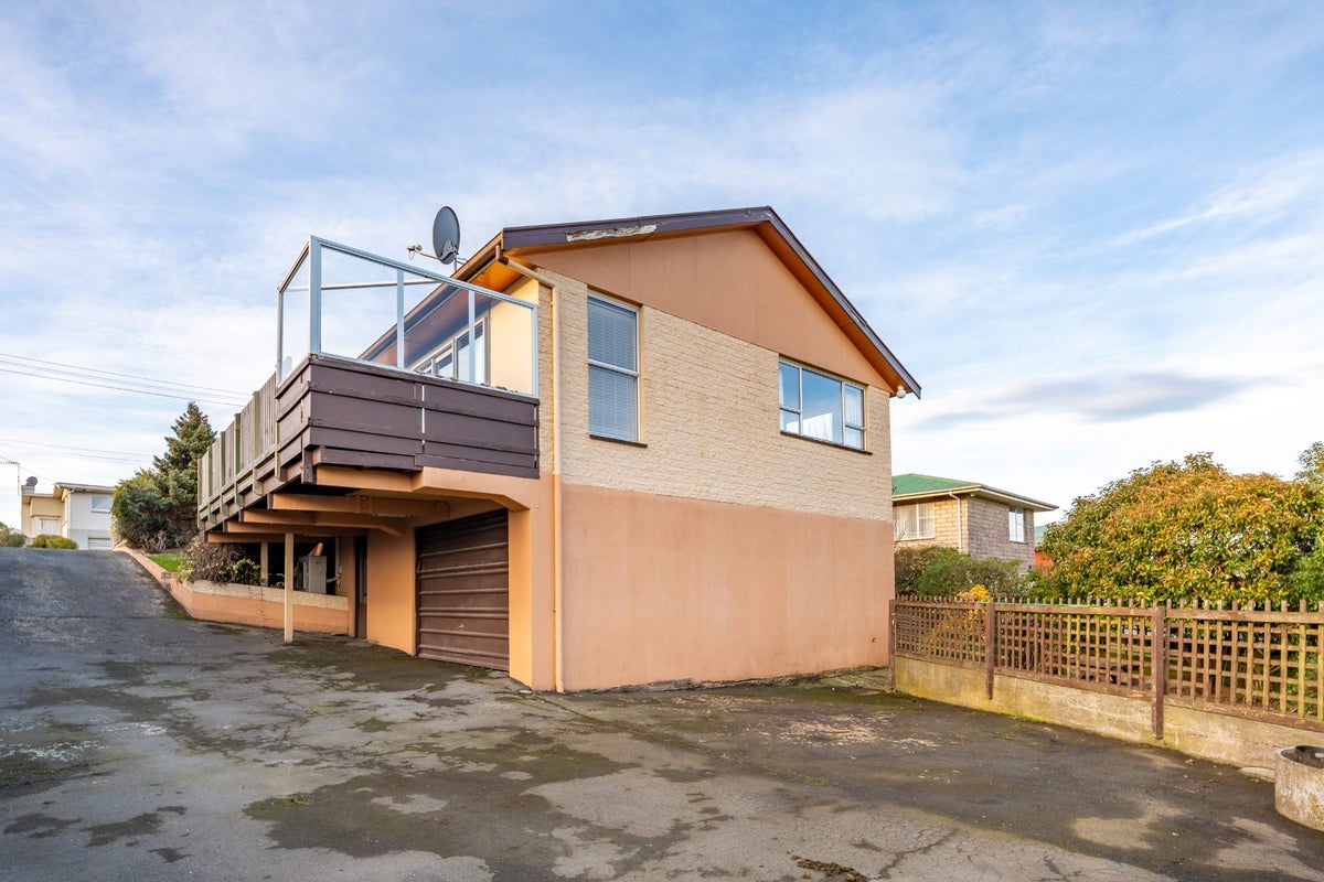 25 Kowhai Street, Highfield, Timaru - Carousel 23