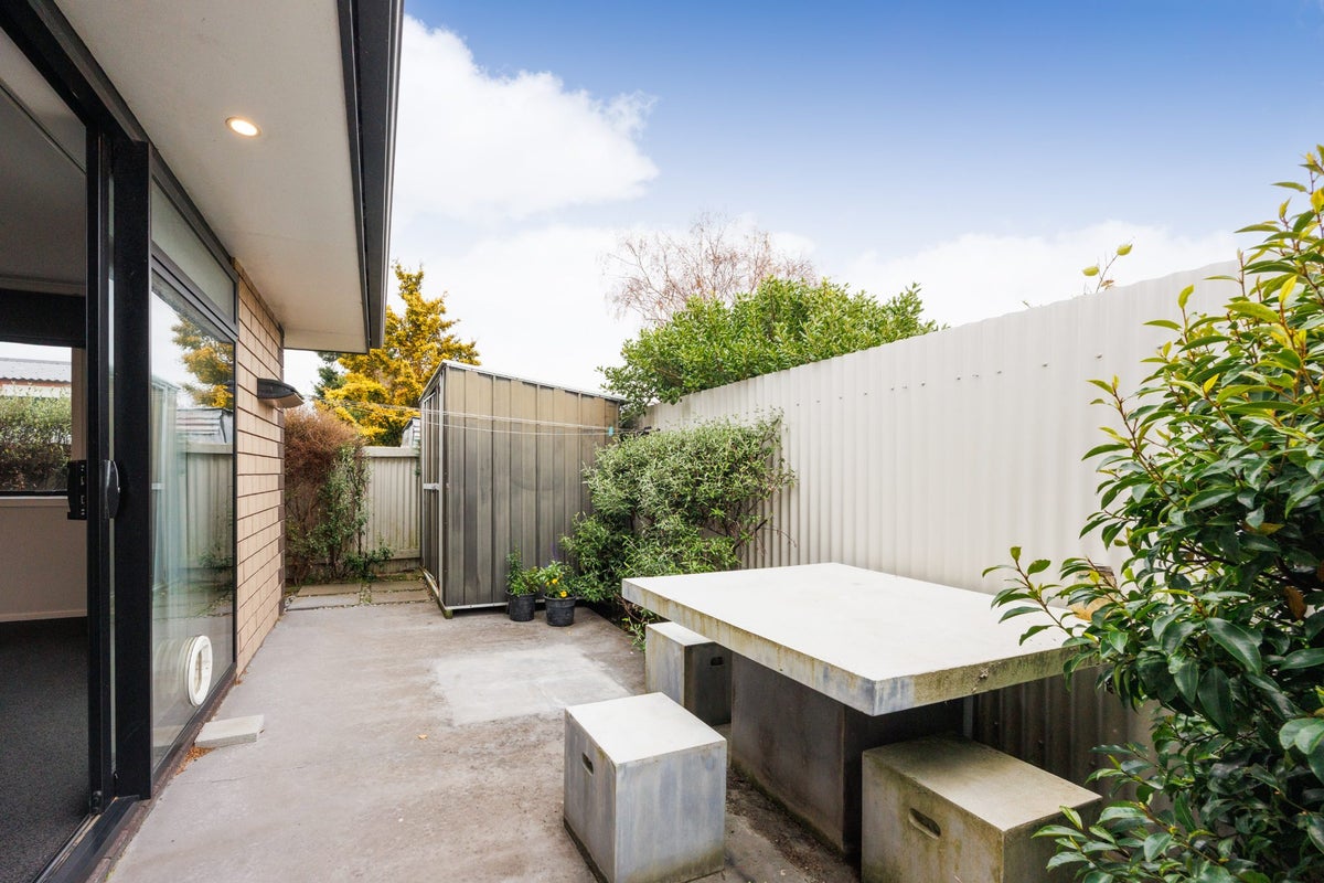 8B Sinclair Avenue, Highbury, Palmerston North - Carousel 2