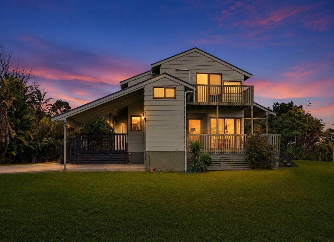 2656 South Head Road, Helensville - Carousel 2
