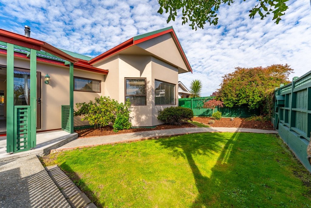 38 Raymond Street, West End, Timaru - Carousel 1