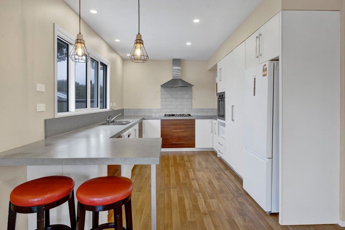 43 Fox Street, Opunake - Carousel 2