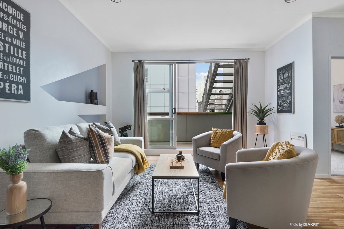 54/3 Edward Street, Te Aro, Wellington - Carousel 2