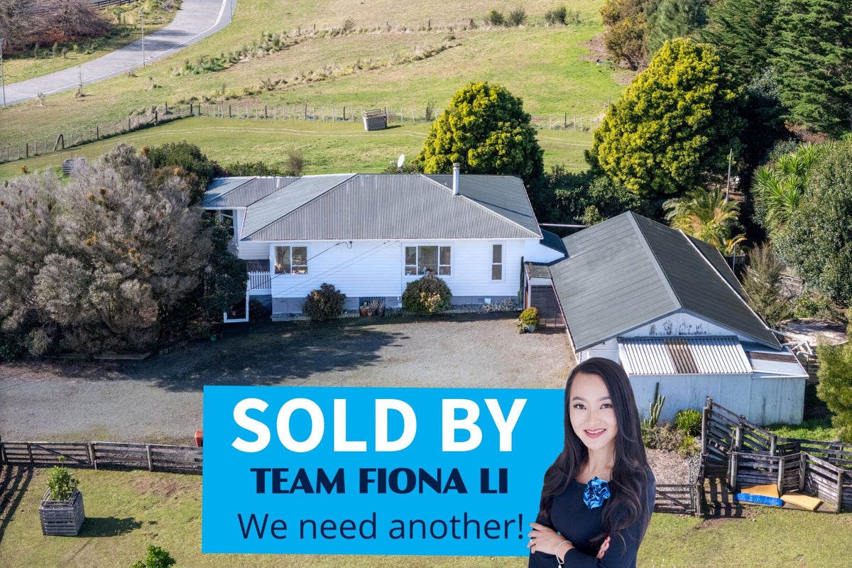 116 Chamberlain Road, Massey, Auckland - Carousel 1