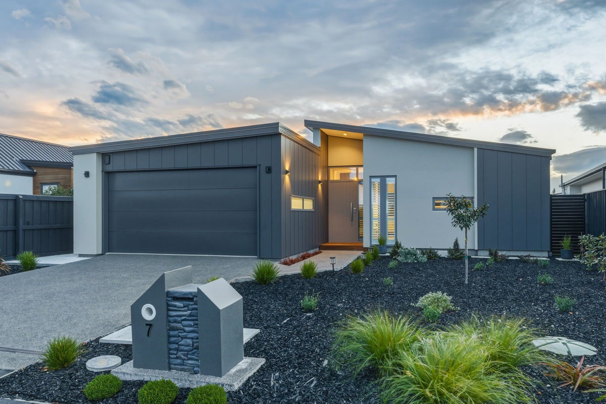 7 Reece Place, Marshland, Christchurch - Carousel 1