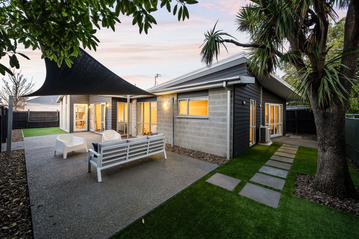 109 Cranford Street, St Albans, Christchurch - Carousel 1