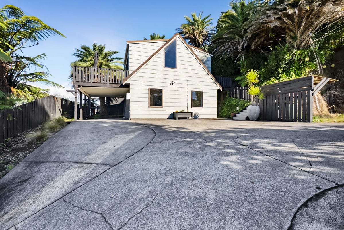 78A Awanui Street, Merrilands, New Plymouth - Carousel 2