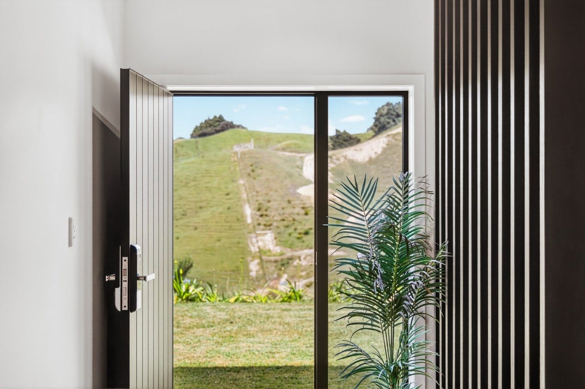4 Hekeawai Drive, Taumarunui - Carousel 2