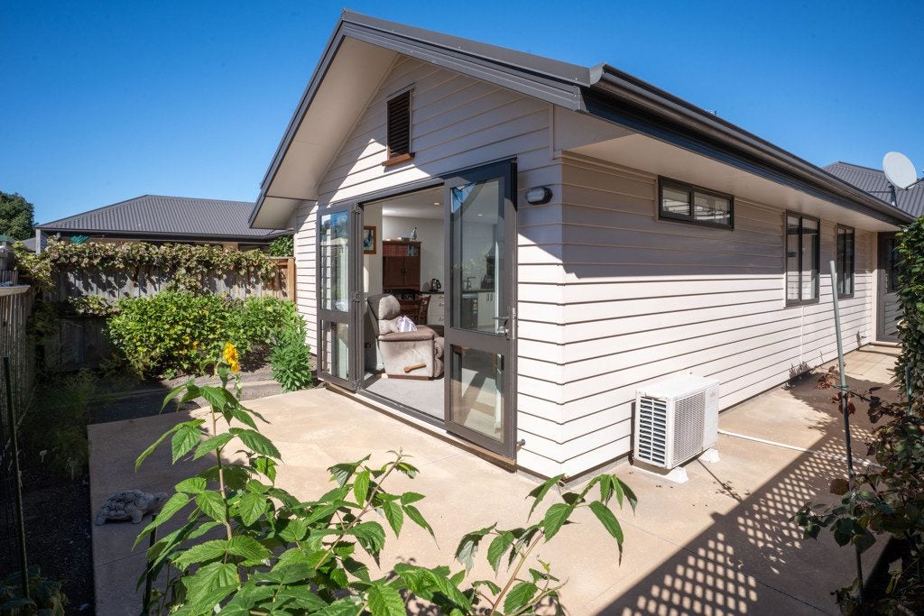 6/1 Cameron Street, Sydenham, Christchurch - Carousel 1