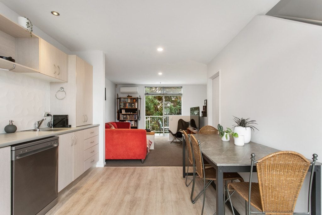 6/54 Champion Street, Edgeware, Christchurch - Carousel 1
