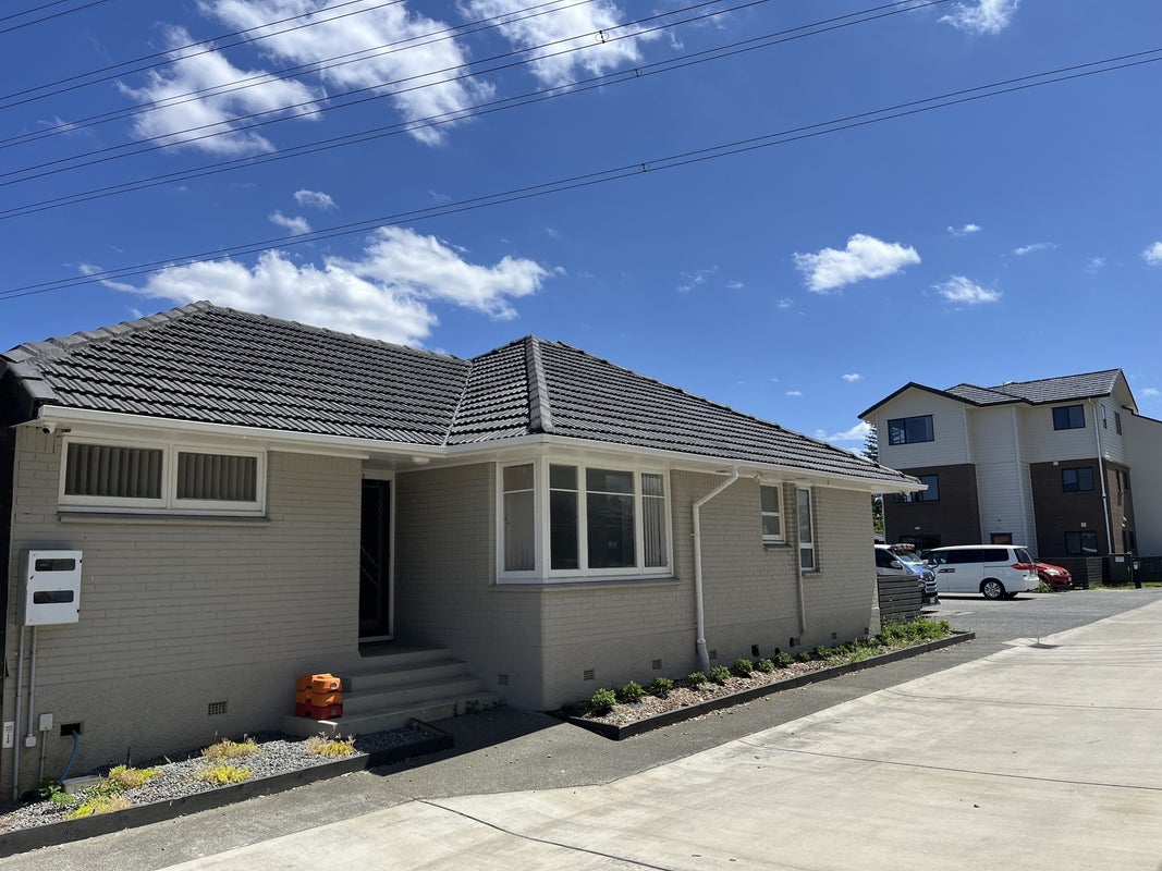 2/30 Calvert Ave, Mangere East, Manukau City, Auckland - Carousel 1