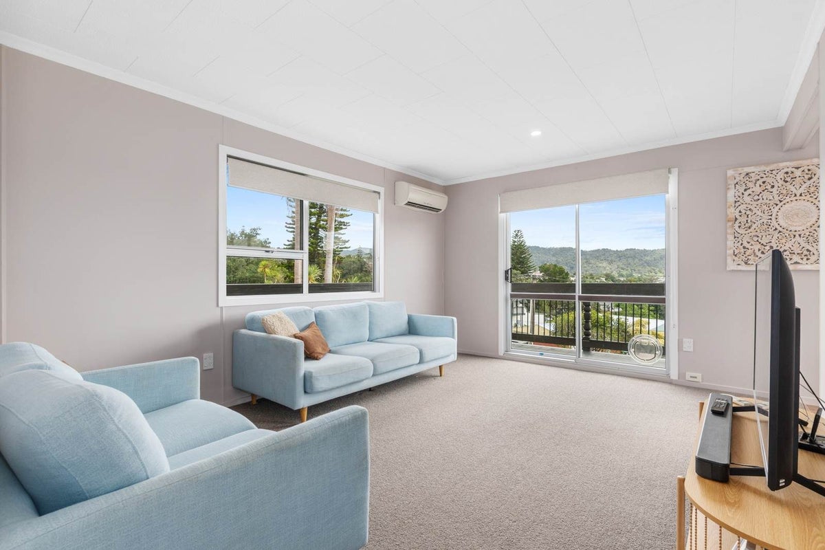 33 Raewyn Street, Morningside, Whangarei - Carousel 1