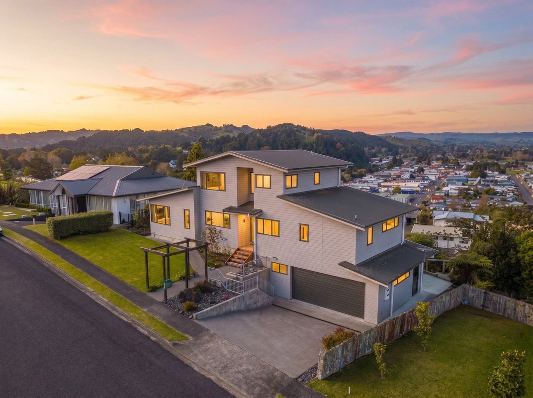 8 Byars Avenue, Taumarunui, Taumarunui - Carousel 1