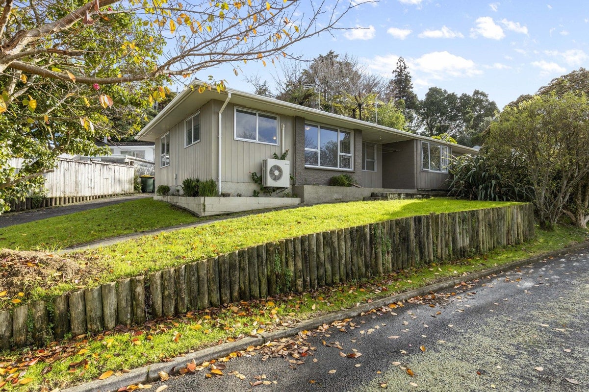 8A Waterloo Place, Westown, New Plymouth - Carousel 1