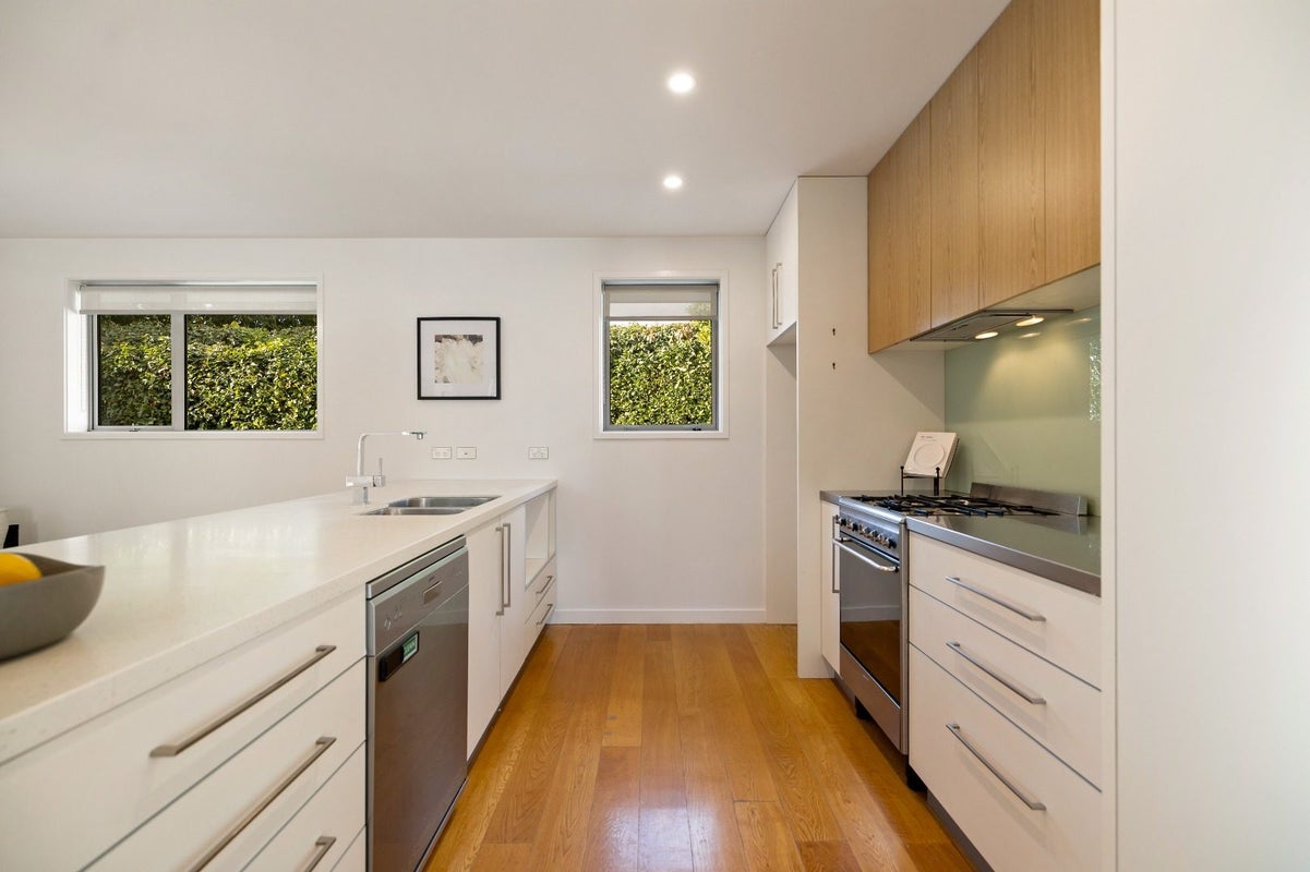 42 Sylvan Street, Lake Hayes, Queenstown - Carousel 2
