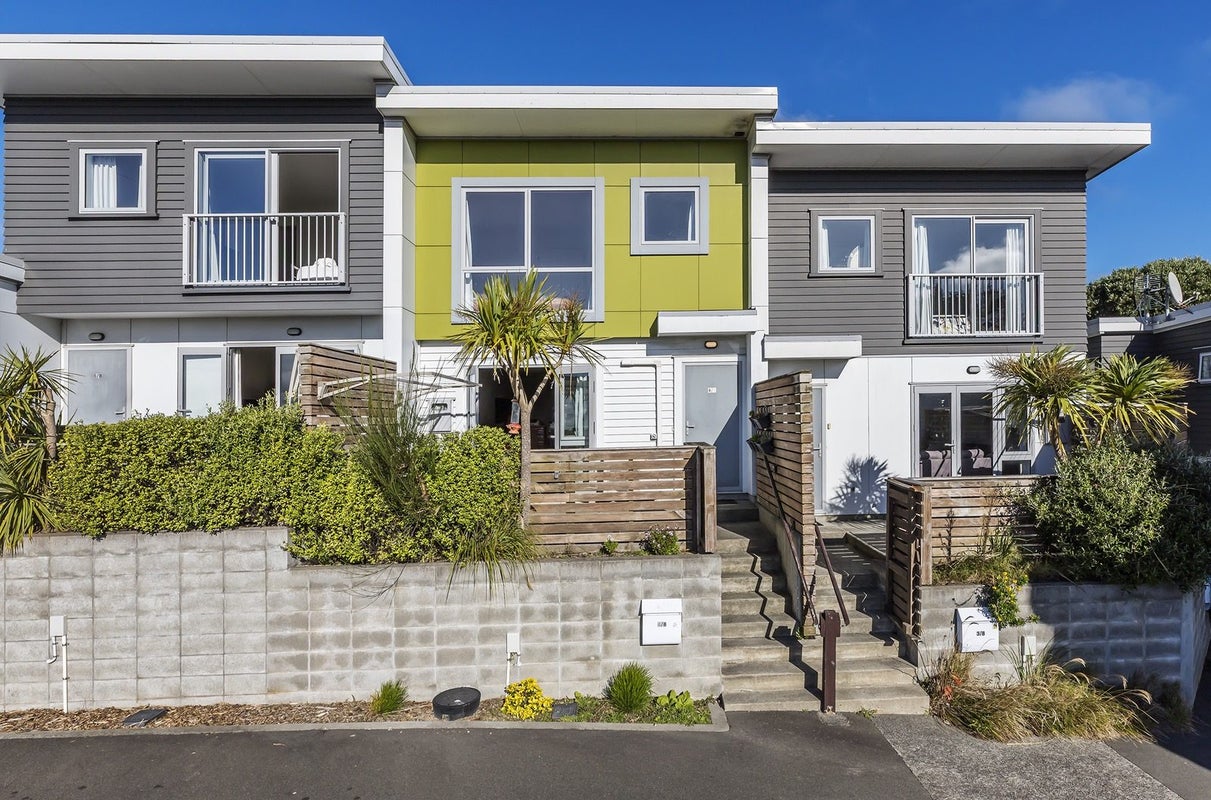 4/8 Middleton Road, Johnsonville, Wellington - Carousel 2