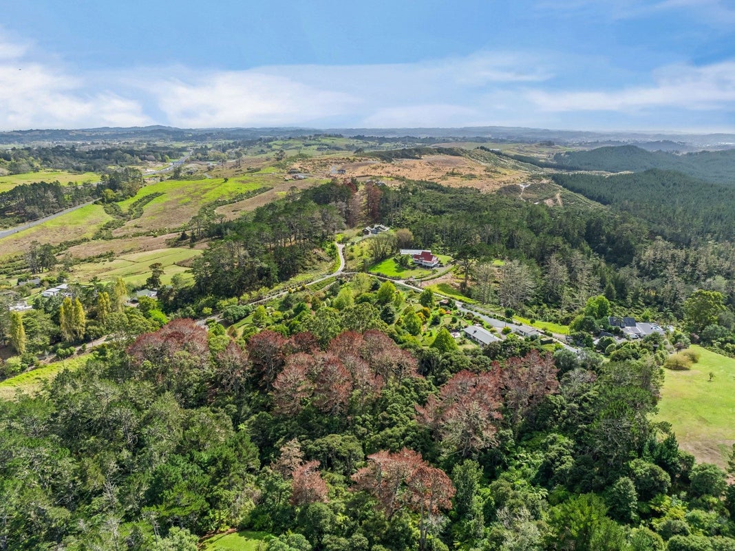 1481 East Coast Road, Redvale, Auckland - Carousel 10